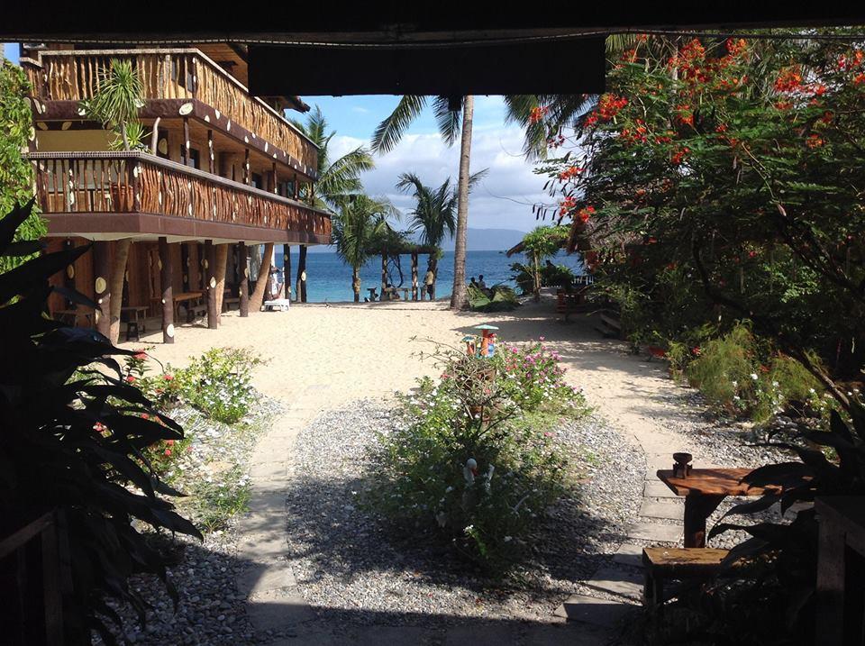 Bamboo House Beach Lodge & Restaurant Puerto Galera Eksteriør billede